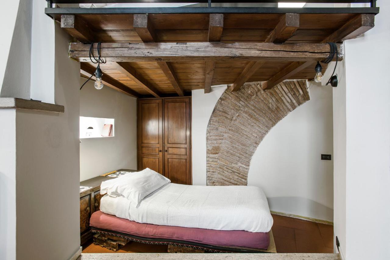 Charming Pantheon In The Heart Of Apartamento *