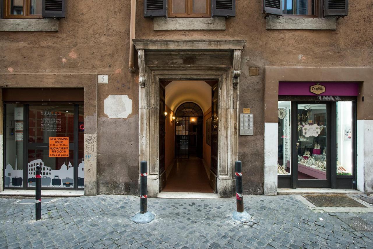 Charming Pantheon In The Heart Of Apartamento *